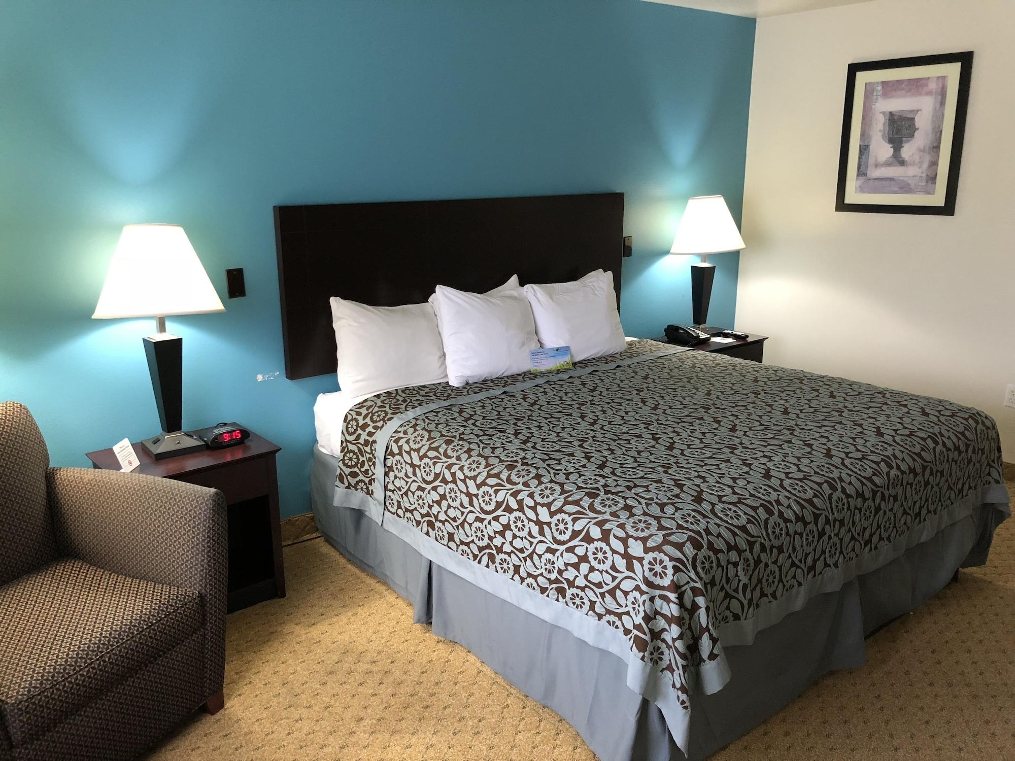 Days Inn & Suites By Wyndham Conroe North Екстериор снимка