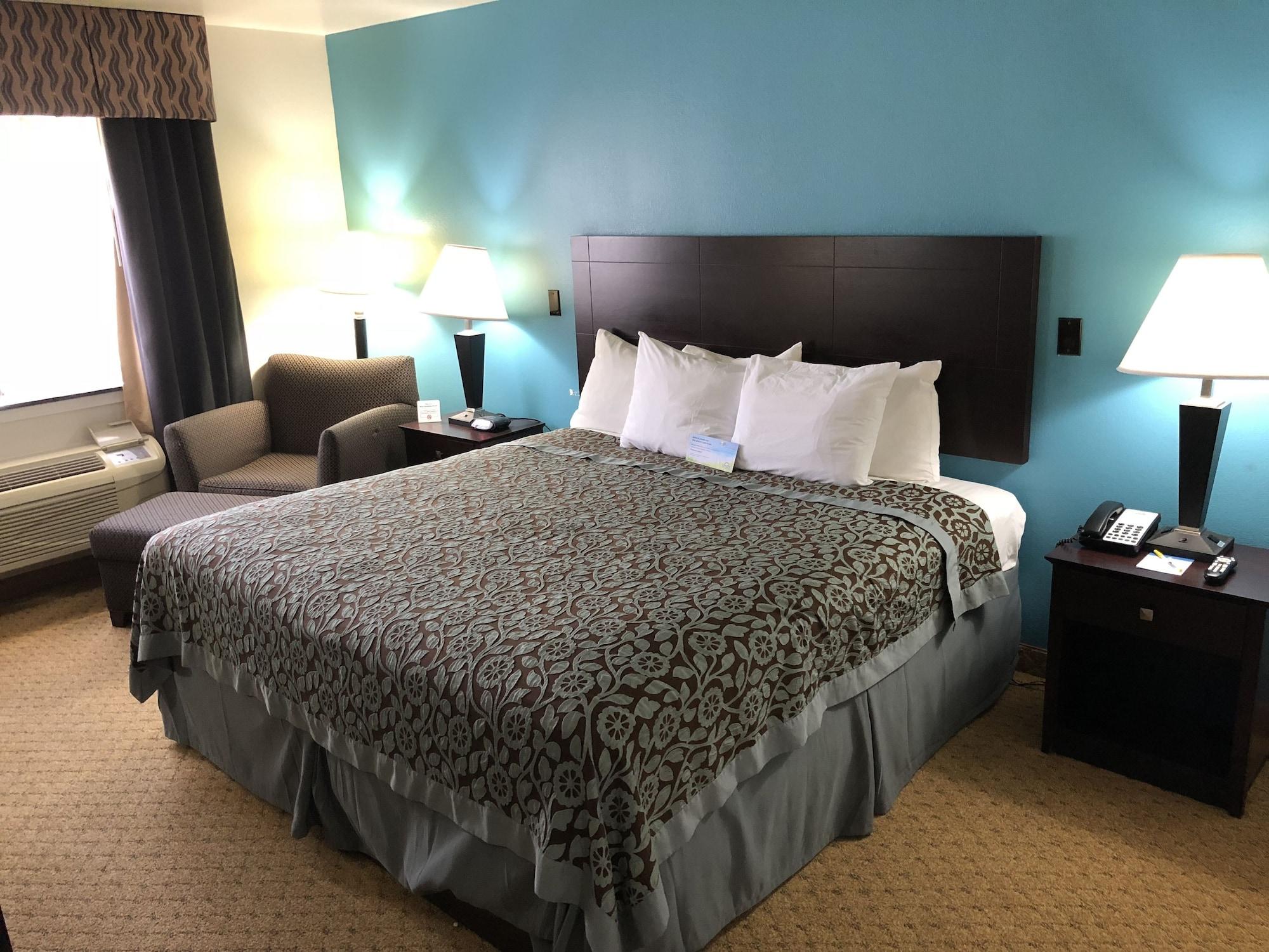 Days Inn & Suites By Wyndham Conroe North Екстериор снимка